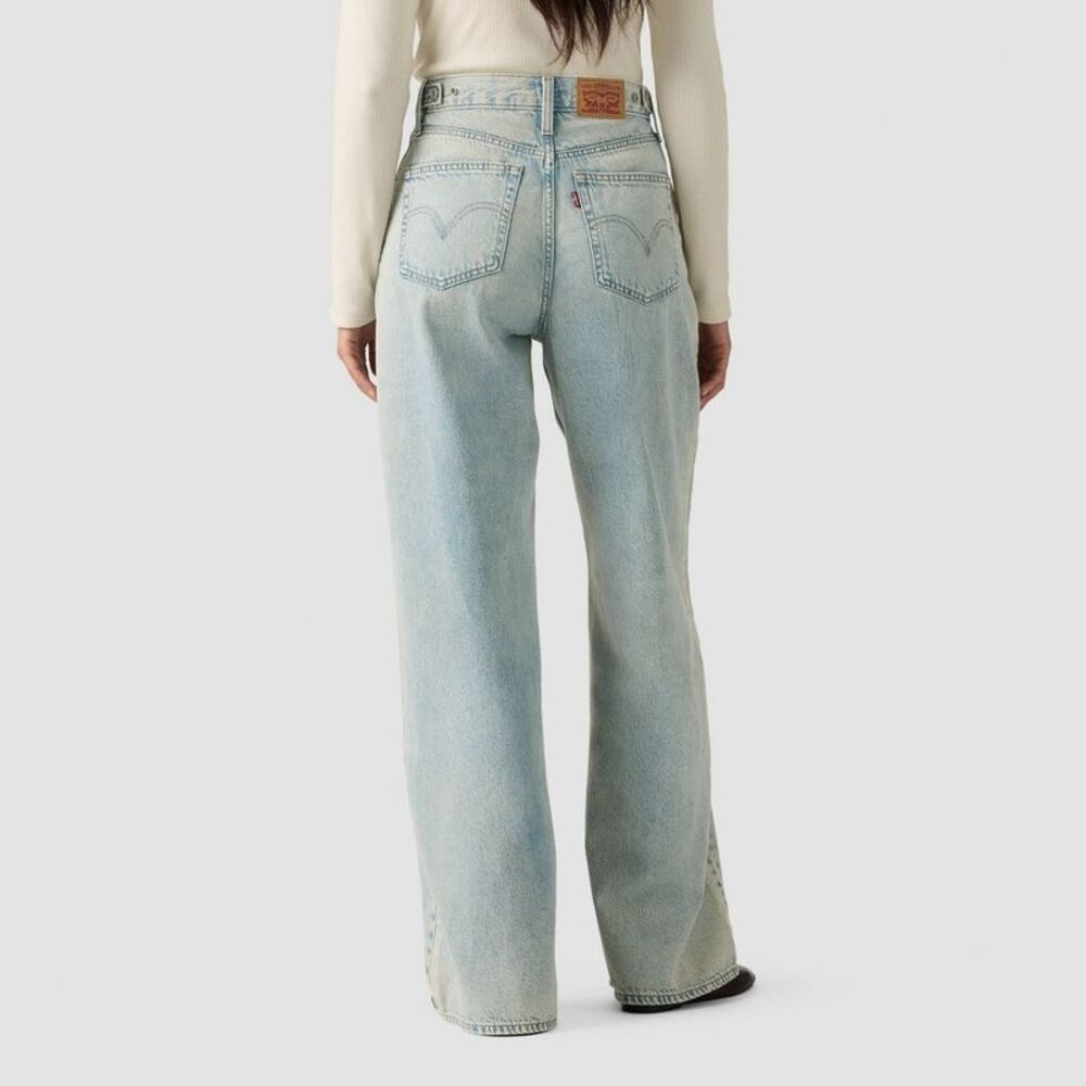 Levi's Women's Cinch Baggy Jeans - A Little Hazy 26 - Picture 2 of 4